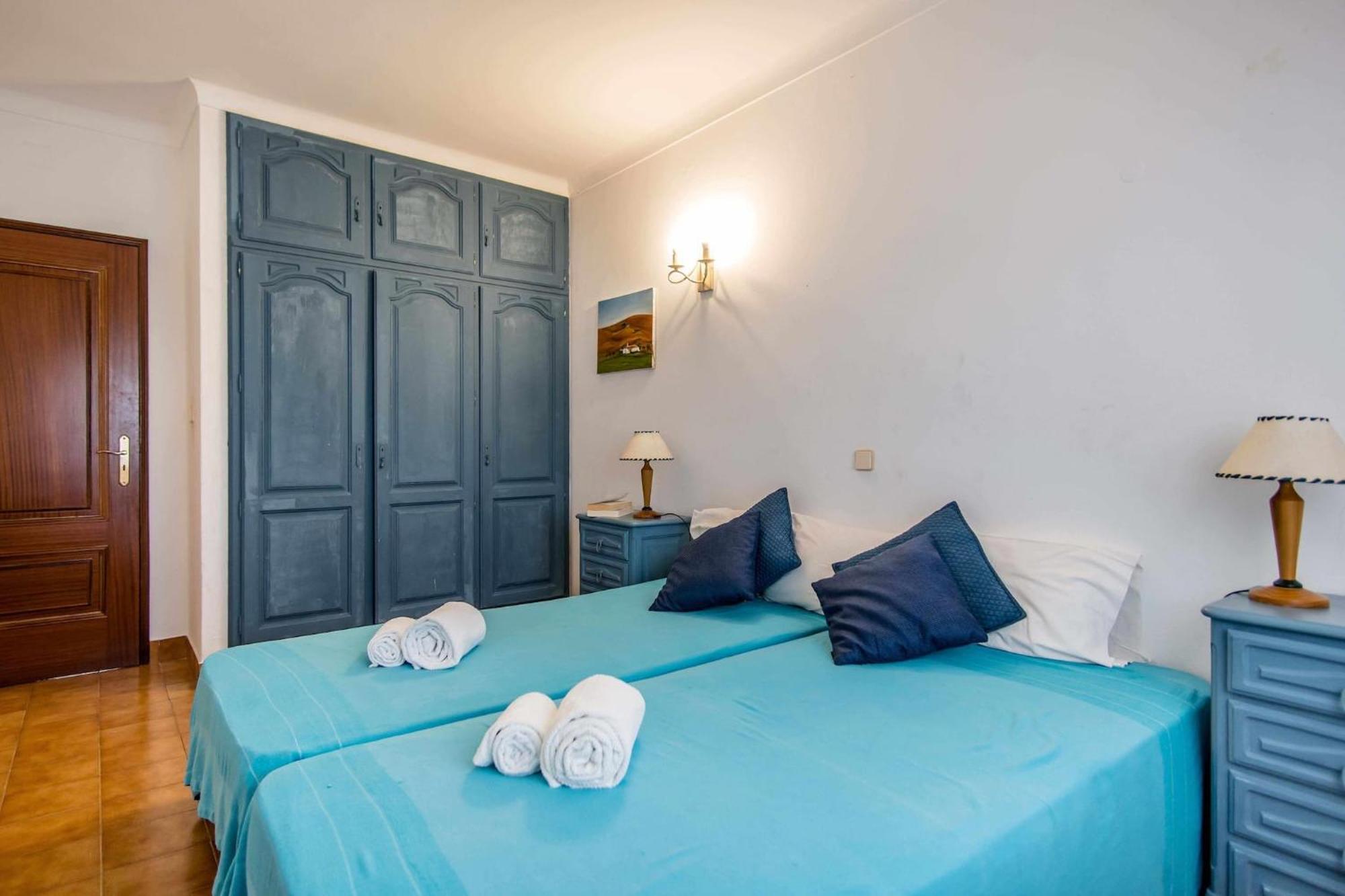 Casa Falesia T2 - Garden View - 5 Min From The Beach - Wifi オーリョス・デ・アーグァ エクステリア 写真