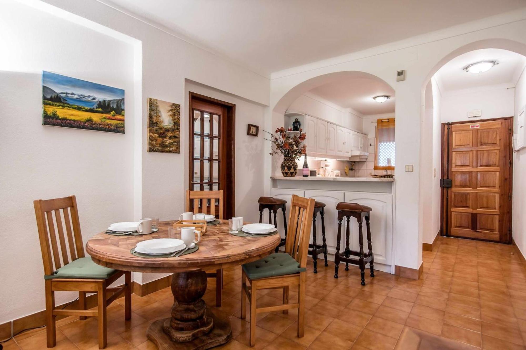 Casa Falesia T2 - Garden View - 5 Min From The Beach - Wifi オーリョス・デ・アーグァ エクステリア 写真
