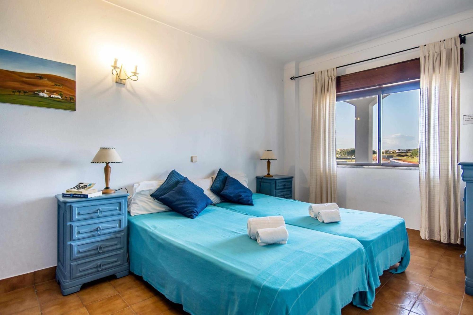 Casa Falesia T2 - Garden View - 5 Min From The Beach - Wifi オーリョス・デ・アーグァ エクステリア 写真